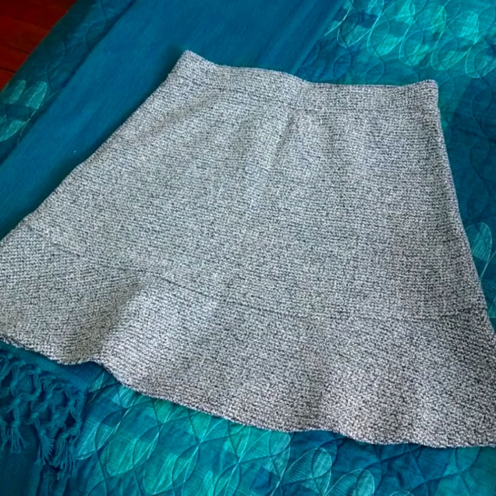 NWT LOFT Light Grey Flared Knit Skirt Sz S